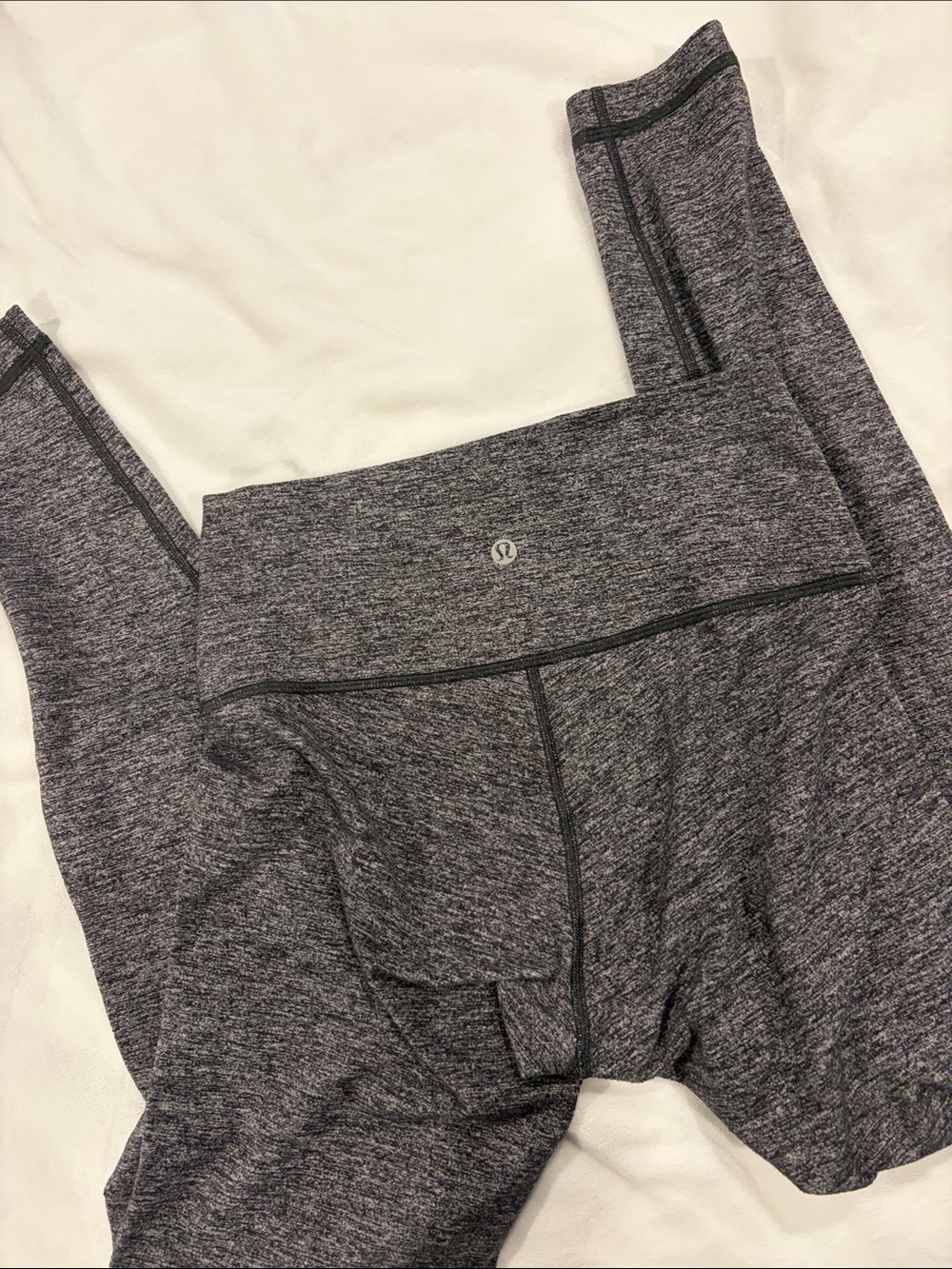 lululemon athletica Men's Heather Charcoal Performance Leggings - Gray